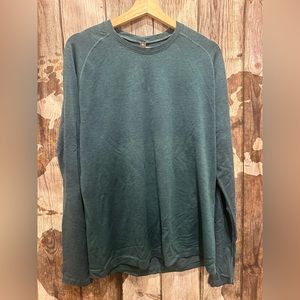 Men’s L workout shirt